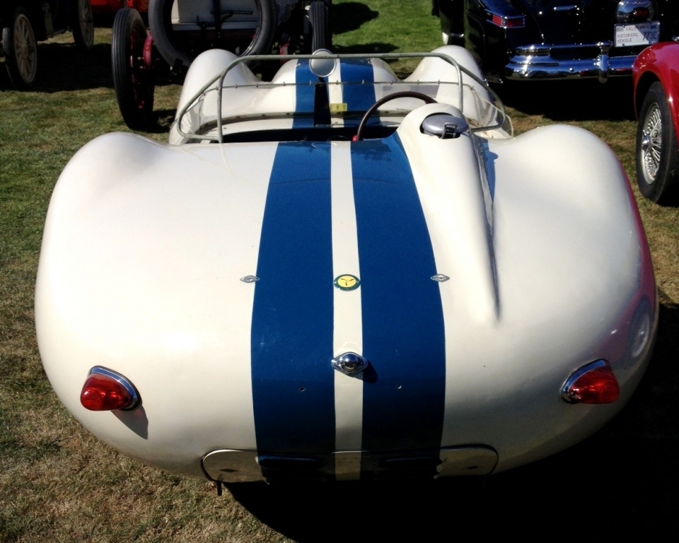 1958 LISTER-CHEVROLET ’Knobbly’