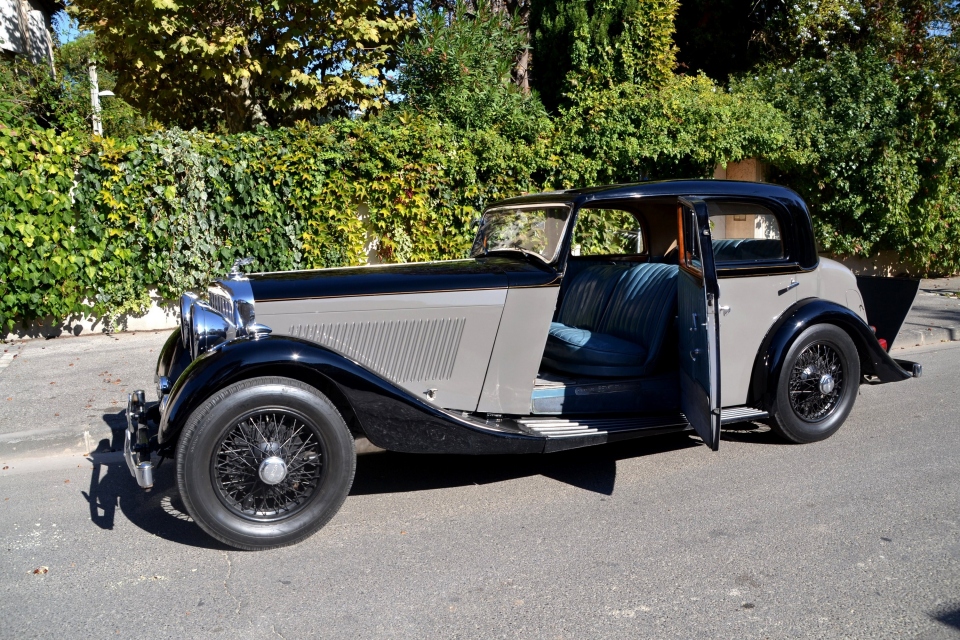 1935 BENTLEY 3 1/2 Litre Sports Saloon